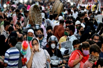 அதிகரிக்கும் தொற்று எண்ணிக்கை: இரண்டாவது அலையின் பிடியில் சிக்கிய இந்தியா!