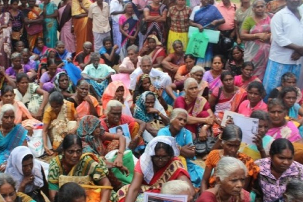 தமிழ் அரசியல் தலைவர்கள் “குள்ளநரி” - காணாமல் ஆக்கப்பட்டோரின் உறவுகள் கண்டனம் | Missing Person Vavniya Protest Against Government