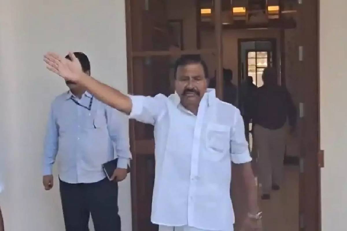 இடைத்தேர்தலுக்கான ரீல்ஸ் விடியோக்களைத் தயாரிக்க ரெய்டு - மு.க.ஸ்டாலின் கண்டனம் | Mk Stalin Condemns Raid On Kn Nehru House