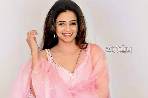 அவருக்காக என் கையை வெட்டவும் தயார்.. நடிகை பிரியாமணி பரபரப்பு பேட்டி! | Priyamani Open Talk About Director Details