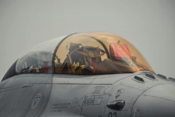 போர் விமானங்கள் இருந்தும் இயக்க விமானிகள் இல்லாத 5 நாடுகள்