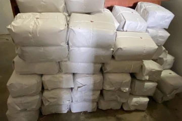 கேரள கஞ்சா பொதிகளுடன் ஒருவர் கைது(Photo)