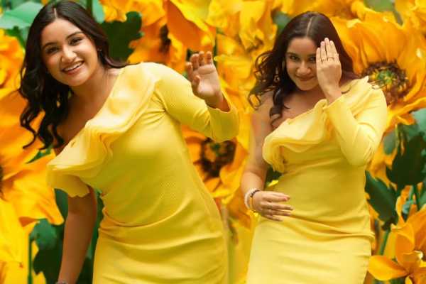 ஸ்டன்னிங் லுக்கில் மிரட்டும் நடிகை ரவீனா தாஹா!! புகைப்படங்கள் இதோ.. | Serial Actress Raveena Daha Recent Photoshoot ஸ்டன்னிங் லுக்கில் மிரட்டும் நடிகை ரவீனா தாஹா!! புகைப்படங்கள் இதோ.. | Serial Actress Raveena Daha Recent Photoshoot