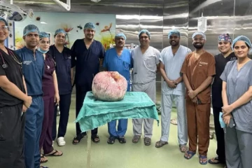 வலியால் கதறிய பெண் - கருப்பையில் இருந்த 15கிலோ கட்டி!