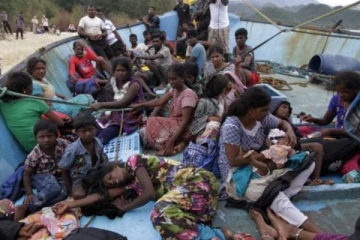 தமிழகத்தில் வாழும் இலங்கை அகதிகளின் குடியுரிமை தொடர்பில் தீர்மானம் நிறைவேற்றம்