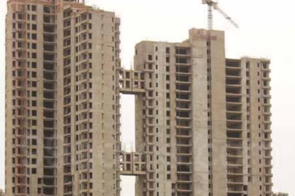 கல்யாணம் வேண்டாம் - 2 சகோதரிகள் செய்த பயங்கர செயல்! | Two Sisters Who Jumped From The 11Th Floor Noida