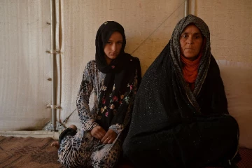 ஆப்கானில் கொடூரம்! உணவு பற்றாக்குறையால் இளம்பெண்களை விற்கும் பெற்றோர்கள்.. வெளியான அதிர்ச்சி தகவல்