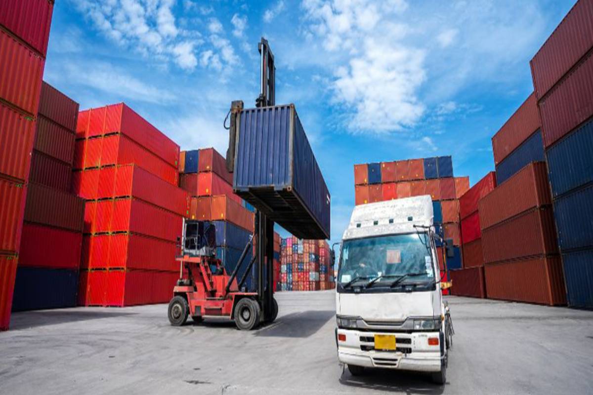 இலங்கையிலிருந்து வெளிநாட்டுக்கு பொருட்களை அனுப்புவதில் சிக்கல் | Delays Sending Foreign Goods Middle East Crisis