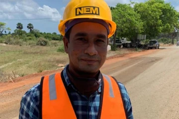 சீனக்காரனின் புகைப்படம் சுமந்திரனிடம் - வெடித்தது புதிய சர்ச்சை