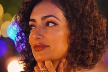 கார் விபத்தில் பிரபல நடிகை மரணம்! இரங்கல் தெரிவித்து வரும் ரசிகர்கள்