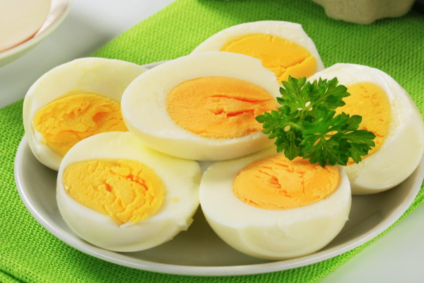 மீதமான உணவுகளை சூடு பண்ணி சாப்பிடுபவர்களா நீங்கள்? இனி தவிர்த்திடுங்கள் இல்லையேல் உயிருக்கே ஆபத்து! | Dont Reheated And Eaten Food Its Dangerous