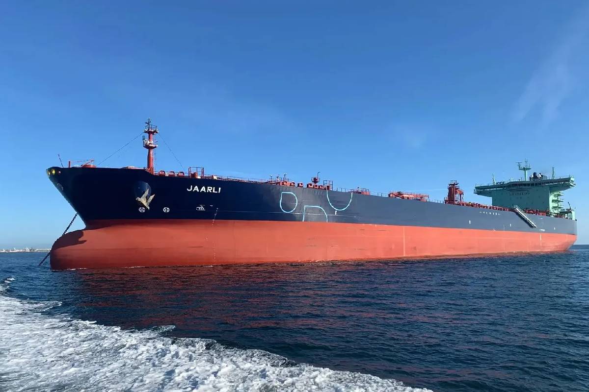 ஈரான் சுத்திகரிப்பு நிலையத்திற்கு வரலாற்றில் முதன் முறையாக அமெரிக்கன் கச்சா எண்ணெய் | Wti Crude Oil Sapugaskanda Oil Refinery