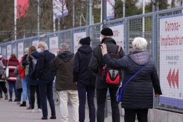ஜெர்மனியில் கொரோனா தட்டுப்பாடுகளில் தளர்வுகள் அறிவிப்பு