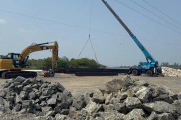 துரித கதியில் சீரமைக்கபப்டும் வட்டுவாகல் பாலம்