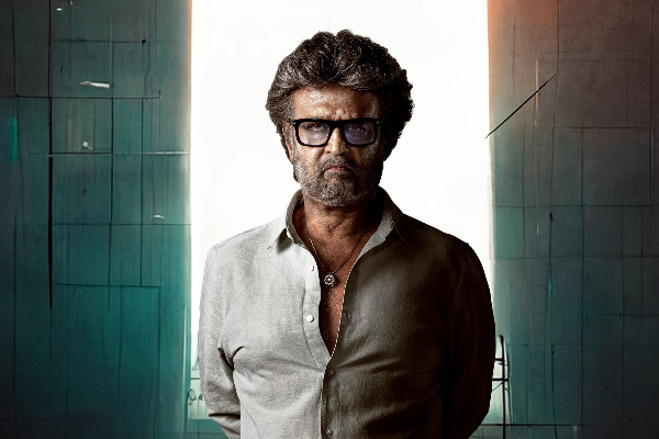 பாதியிலே கைவிடப்பட்ட பாகுபலியை மிஞ்சும் பிரம்மாண்ட ரஜினியின் திரைப்படம்! தெரியாத தகவல்கள் | Rajini Mega Project Didnt Happen