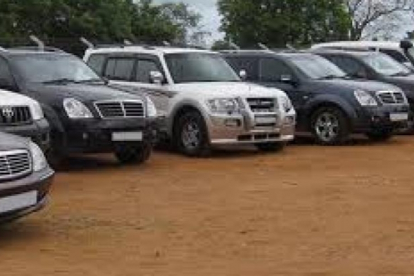 பதவிகளை இழந்தாலும் அரச சுகபோகங்களை இழக்க விரும்பாத முன்னாள் அமைச்சர்கள்! - ஐபிசி தமிழ்