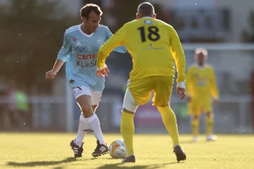 பெனால்டிசூட்டில் கோல் அடித்து அசத்திய பிரான்ஸ் ஜனாதிபதி மக்ரோன்! வைரலாகும் வீடியோ