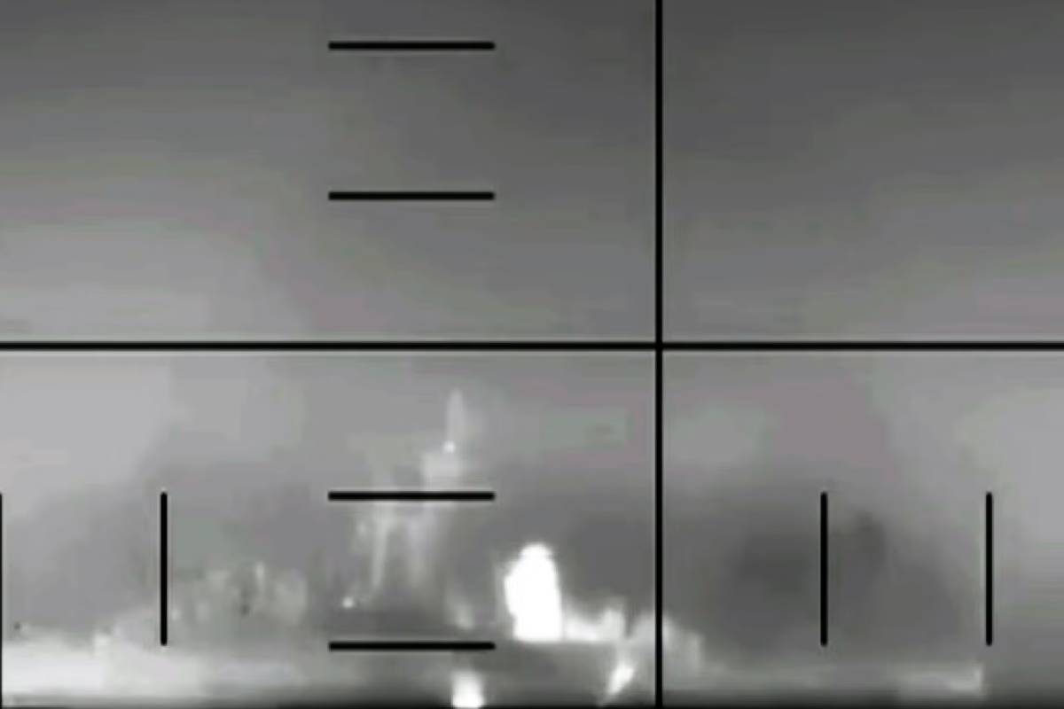 இலங்கை கடற்பரப்பில் ஈரானிய கப்பலுக்கு தாக்குதல் ; 80 பேரின் சடலங்கள் மீட்பு ; அமெரிக்கா வெளியிட்ட பரபரப்பு காணொளி | Us Attacks Iranian Ship In Sri Lankan Waters