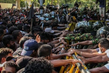 முடக்கப்படுமா நாடு - தென்னிலங்கை நோக்கி படையெடுக்கும் மாணவர்கள் மற்றும் சிவில் அமைப்புகள்!