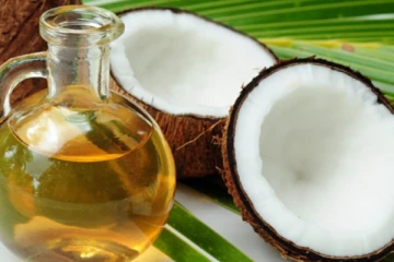 தரமற்ற தேங்காய் எண்ணெய் இறக்குமதி: புற்றுநோய் ஏற்படும் அச்சம்