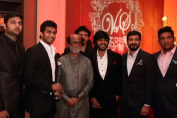 சூப்பர் ஸ்டார் ரஜினிகாந்துடன் புகைப்படம் எடுத்துக்கொண்ட பிக் பாஸ் 5 பிரபலம்.. இதோ பாருங்க | Popular Bb 5 Contestent With Rajinikanth