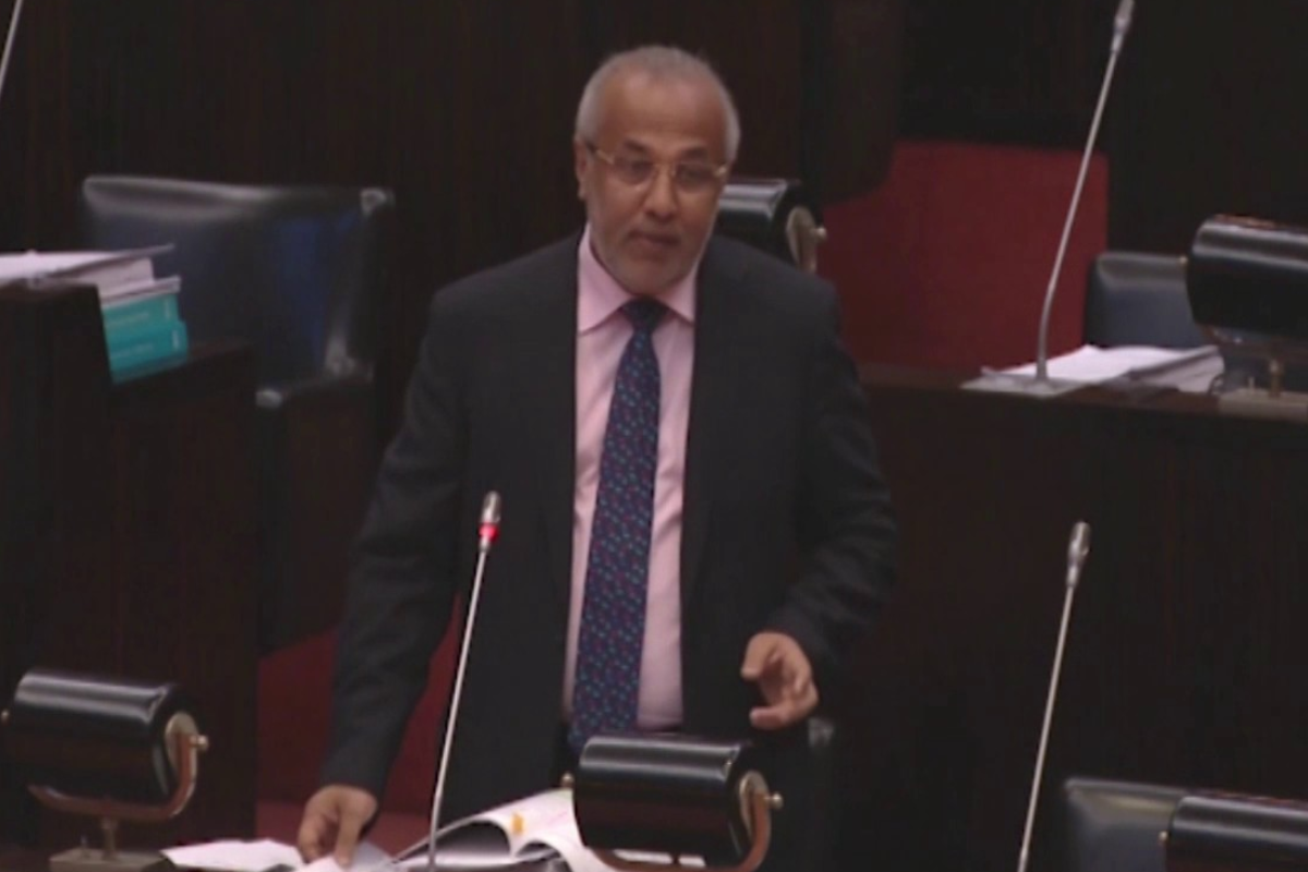 புதன்கிழமை விடுமுறையை மாற்றுங்கள் ; நாடாளுமன்றில் முன்வைக்கப்பட்ட கோரிக்கை | Proposal In Parliament To Change Wednesday Holiday