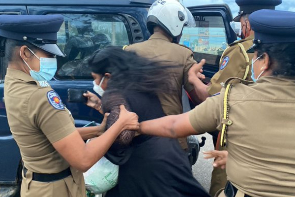 கணவன் - மனைவியை விருந்துக்கு அழைத்து சரமாரி கத்திக்குத்து! கணவனின் கண் எதிரே மனைவிக்கு நேர்ந்த கதி | Husband And Wife Stabbed