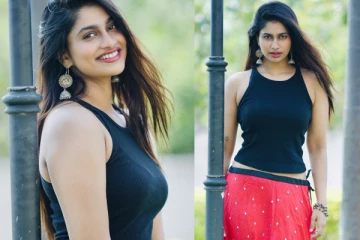 நடிகை ஷிவானி நாராயணன் அழகிய போட்டோஷூட்