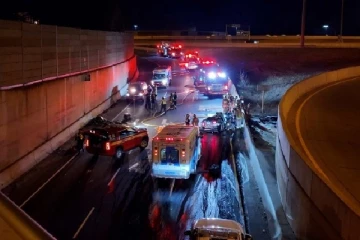 கனடாவில் பல வாகனங்கள் மோதிக் கொண்ட பாரிய விபத்து; மூவர் பலி