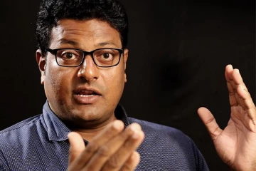 யாரிடமும் பேரம் பேசாமல் நடுநிலை வகிப்பதென்பது யாரையோ வெல்ல வைப்பதற்கான நிகழ்ச்சி நிரல்: வி.மணிவண்ணன்