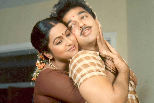 கெஞ்சிய ஆண்டவரை 30 வருஷமா மதிக்காத ராதிகா!! சனியனே என்று படுகேவலமாக பேசிய கமல் ஹாசன் | Kamal Haasan Insult Radhika In Shooting Spot கெஞ்சிய ஆண்டவரை 30 வருஷமா மதிக்காத ராதிகா!! சனியனே என்று படுகேவலமாக பேசிய கமல் ஹாசன் | Kamal Haasan Insult Radhika In Shooting Spot