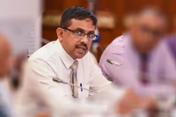 විශේෂ නිළධාරියෙක් මැතිවරණ කොමිසමෙන් සමාව ඉල්ලයි...