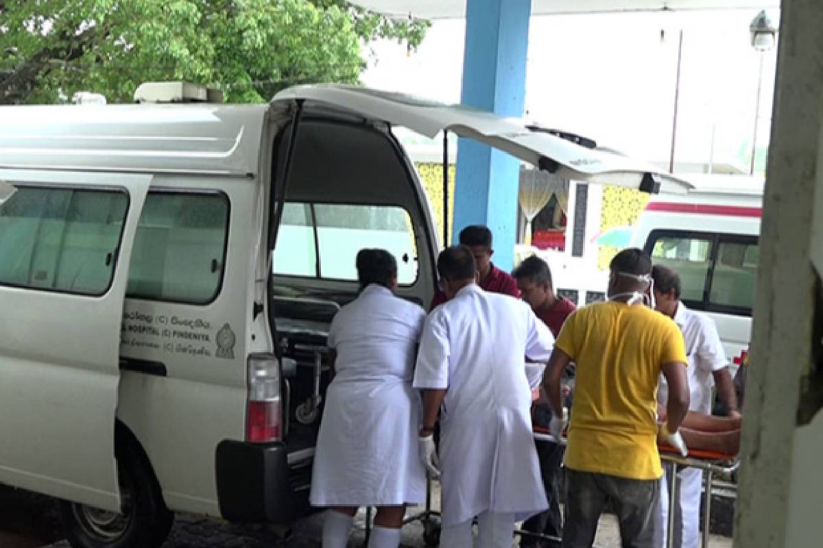 பொலிஸ் அதிகாரியின் உயிரை பறித்த கோர விபத்து | Tragic Accident Kills Police Officer பொலிஸ் அதிகாரியின் உயிரை பறித்த கோர விபத்து | Tragic Accident Kills Police Officer