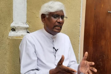 அரசியலுக்காகத் தமிழ் அரசியல் கைதிகளை பாவிக்காதீர்: அருட்தந்தை மா.சத்திவேல்