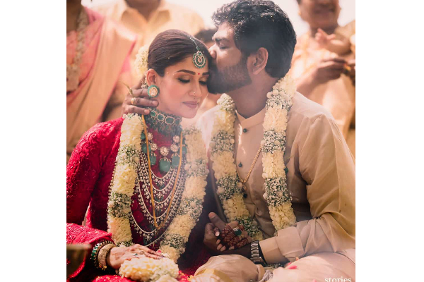 திருமணம் ஆன அடுத்த நாளே ஜோடியாக நயன்-விக்கி எங்கு சென்றுள்ளார்கள் பாருங்க... | Nayanthara And Vignesh Shivan Visited This Place