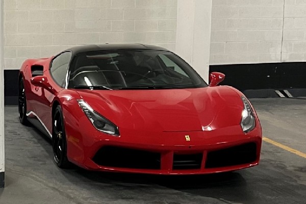 கனடாவில் களவாடப்பட்ட அரிய வகை கார் | Very Rare 480 000 Ferrari Stolen From Mississauga