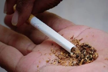 பாடசாலையில் கஞ்சா புகைத்த ஆசிரியர்கள் கைது