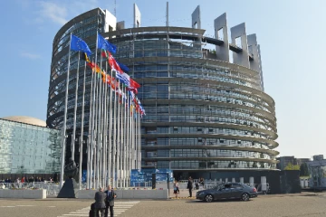 டிக்டொக் செயலி தொடர்பில் ஐரோப்பிய நாடாளுமன்றம் அதிரடி அறிவிப்பு!