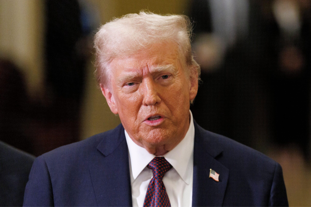 அடுத்தடுத்து ட்ரம்புக்கு வரும் சிக்கல் ; போர்க்கொடி ஏந்தும் காற்பந்து சங்கம் | Back To Back Challenges For Donald Trump