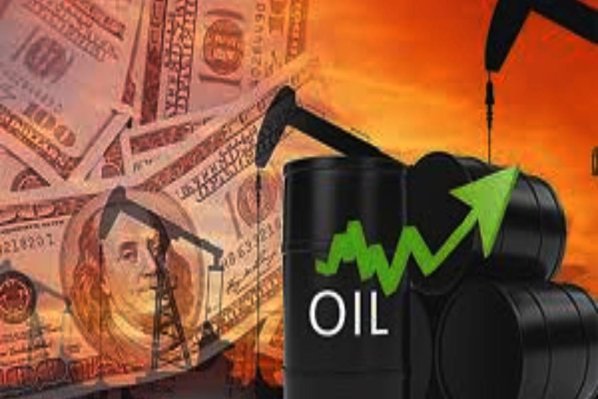 வரலாறு காணாதளவில் உயர்ந்த அமெரிக்க மசகு எண்ணெய் விலை! தீவிரமடையும் மற்றுமொரு போட்டி | Us Oil Prices Hit Record High