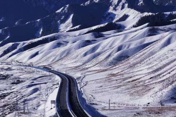 உலகின் நீளமான சுரங்கப்பாதை - பயன்பாட்டிற்கு வந்தது எங்கே? | Worlds Longest Tunnel Through Tianshan Mountains
