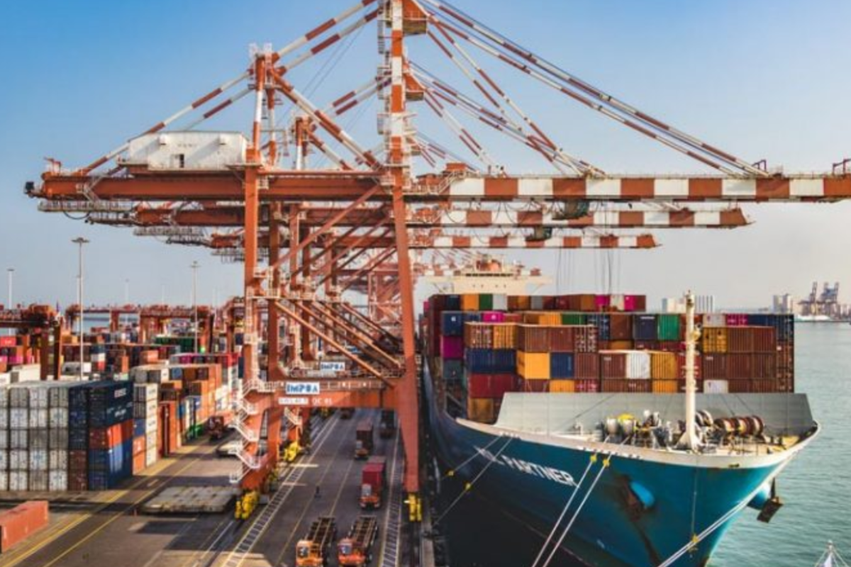 எரிபொருள் விலை உயர்வால் இன்று நள்ளிரவு முதல் அதிகரிக்கப்படும் மற்றுமொரு கட்டணம் | Container Transport Charges Increase 20 Percent