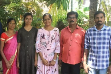 கொழும்பு பல்கலையில் சாதனைப் படைத்த தமிழ்ப் பெண்! யாரிந்த வைத்தியர்  (Photos)