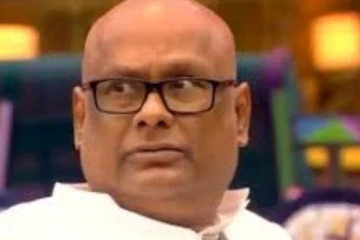 கடைசி நாளில் பிக் பாஸ் வீட்டுக்குள் சென்று ஷாக் கொடுத்த சுரேஷ் சக்கரவர்த்தி! என்ன கூறியிருக்கார் தெரியுமா?