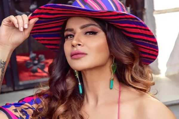 சின்னத்திரை நடிகையாக இருந்து ரூ. 1200 கோடி சொத்துக்கு அதிபதியாகி விலகிய ஹீரோயின்.. | Tv Actress Now 1200 Crore Asset Milestone Success சின்னத்திரை நடிகையாக இருந்து ரூ. 1200 கோடி சொத்துக்கு அதிபதியாகி விலகிய ஹீரோயின்.. | Tv Actress Now 1200 Crore Asset Milestone Success