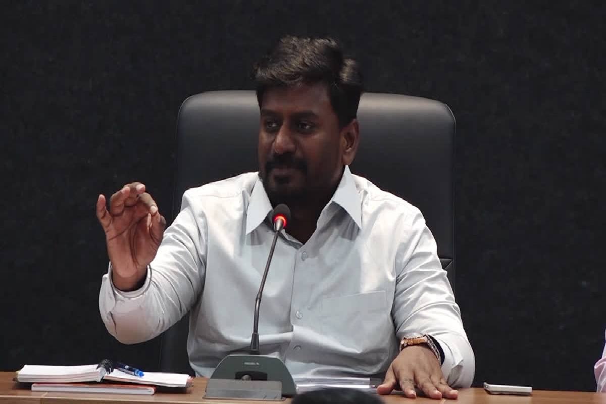 பள்ளி மாணவர்களுக்கு வாரம் ஒரு நாள் சிக்கன் பிரியாணி வழங்க பரிந்துரை - அமைச்சர் ராஜ்மோகன் | Chicken Biryani May Soon Be Part Of Midday Meals