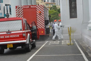 கொழும்பில் பரபரப்பை ஏர்படுத்திய தீ விபத்து; ஏராளமான சொத்துக்கள் நாசம்