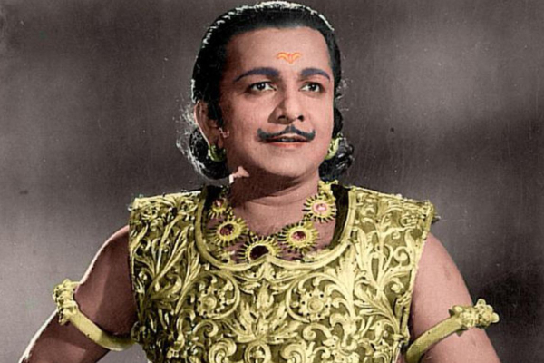 இந்த புகைப்படத்தில் இருக்கும் இரண்டு மாபெரும் நட்சத்திரங்கள் யார் தெரியுமா? | Top Tamil Actors Unseen Photo