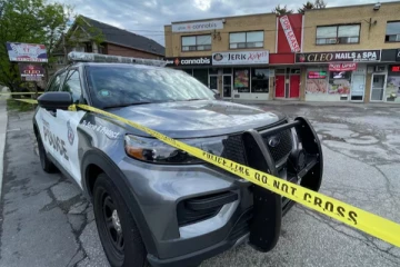 டொரொன்டோவில் இடம்பெற்ற துப்பாக்கி சூட்டில் ஒருவர் உயிரிழப்பு