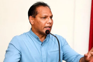 எம்.பிக்களின் சம்பளம் கட்சி நிதியத்தில் வைப்பு; தயாசிறி எம்.பி எதிர்ப்பு